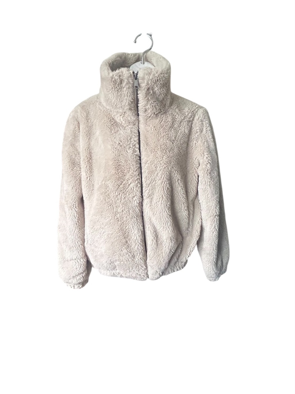 M MAGASCHONI SOFT Beige, Sz XS
Plush Faux Fur Short Coat Linde